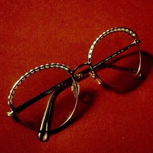 CHANEL glasses with pearl lining & clear frames